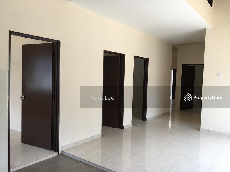 Untuk Dijual - PEMAJU: FULL Loan 10% OFF Teres 3R2B 20x64 FREEHOLD FREE SPA Pulau Indah Main Road Port Klang